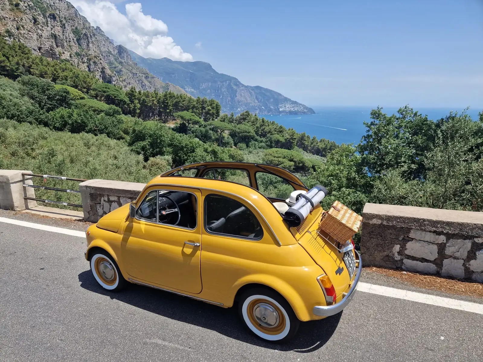Vintage Fiat 500 photo experience on the Sorrento Coast